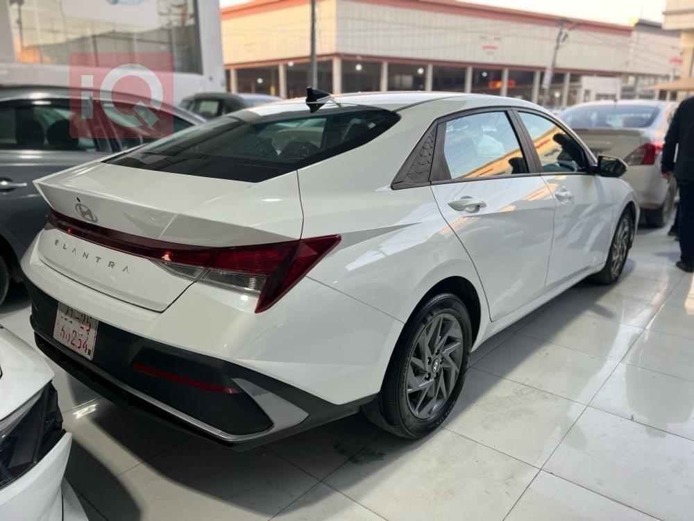 هيونداي النترا